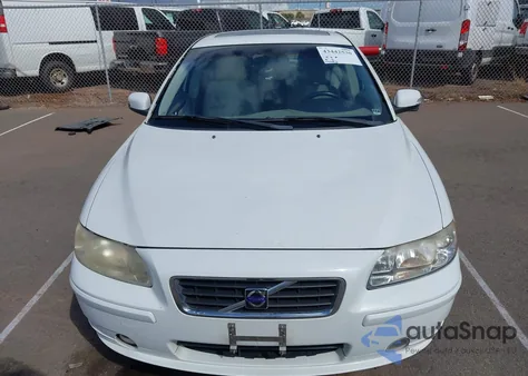 2008 Volvo S60 2.5T из США, поврежденный, VIN YV1RS592682698594